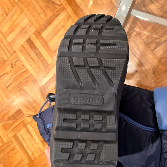 Sorel winter boots EUC sz 7 ( big boy) - Picture 4 of 5